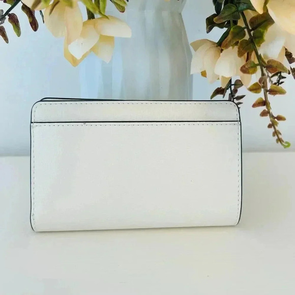 Kate Spade NYC Big Apple Medium Wallet - Picture 2 of 4